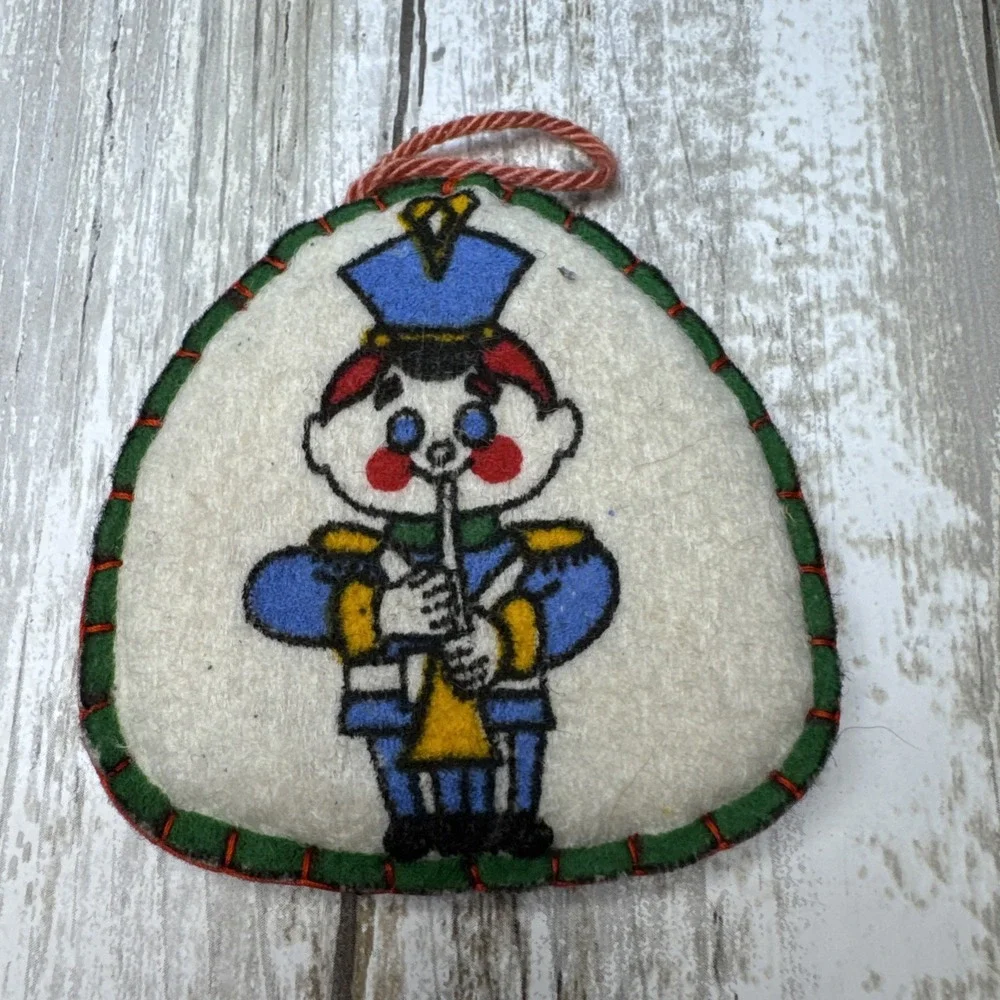 Vintage Retro‎ Hand Made Stitched Christmas Felt Ornaments Double sided lot of 4